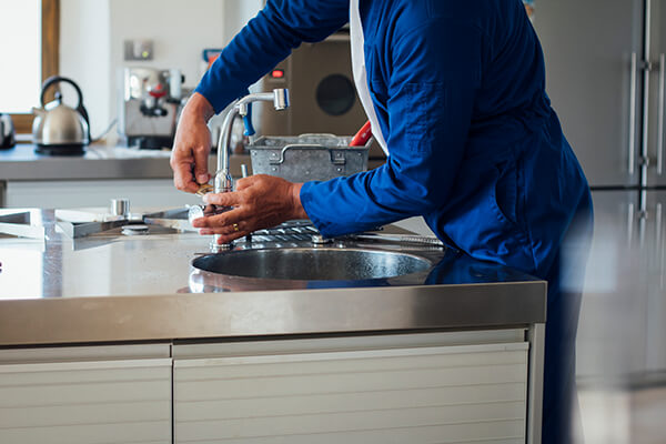 Faucet Repair & Installation in Alamo Heights